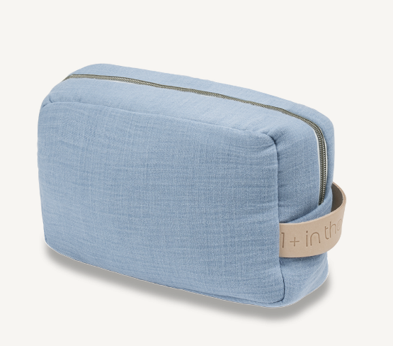 1+ IN THE FAMILY TOILETRY BAG (OS)