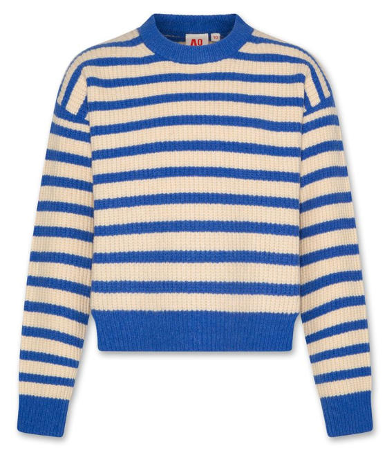 AO76 CARLA C-NECK TOP (10-16Y)