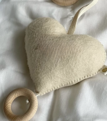 FILTKUGLEN HEART LULLABY (OS)