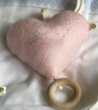 FILTKUGLEN HEART LULLABY (OS)