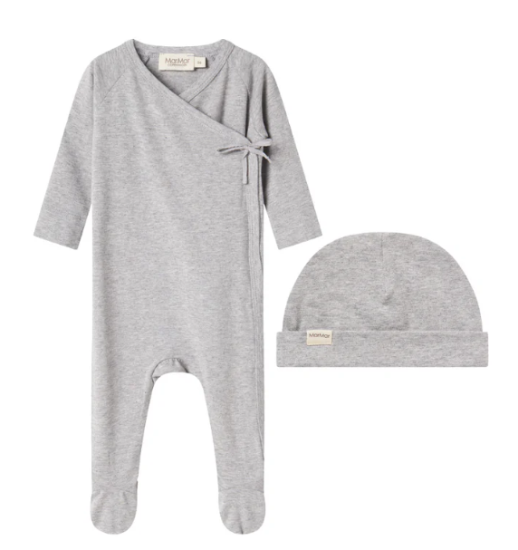 MARMAR RUBETTA ONESIE W/HAT (2M-9M)