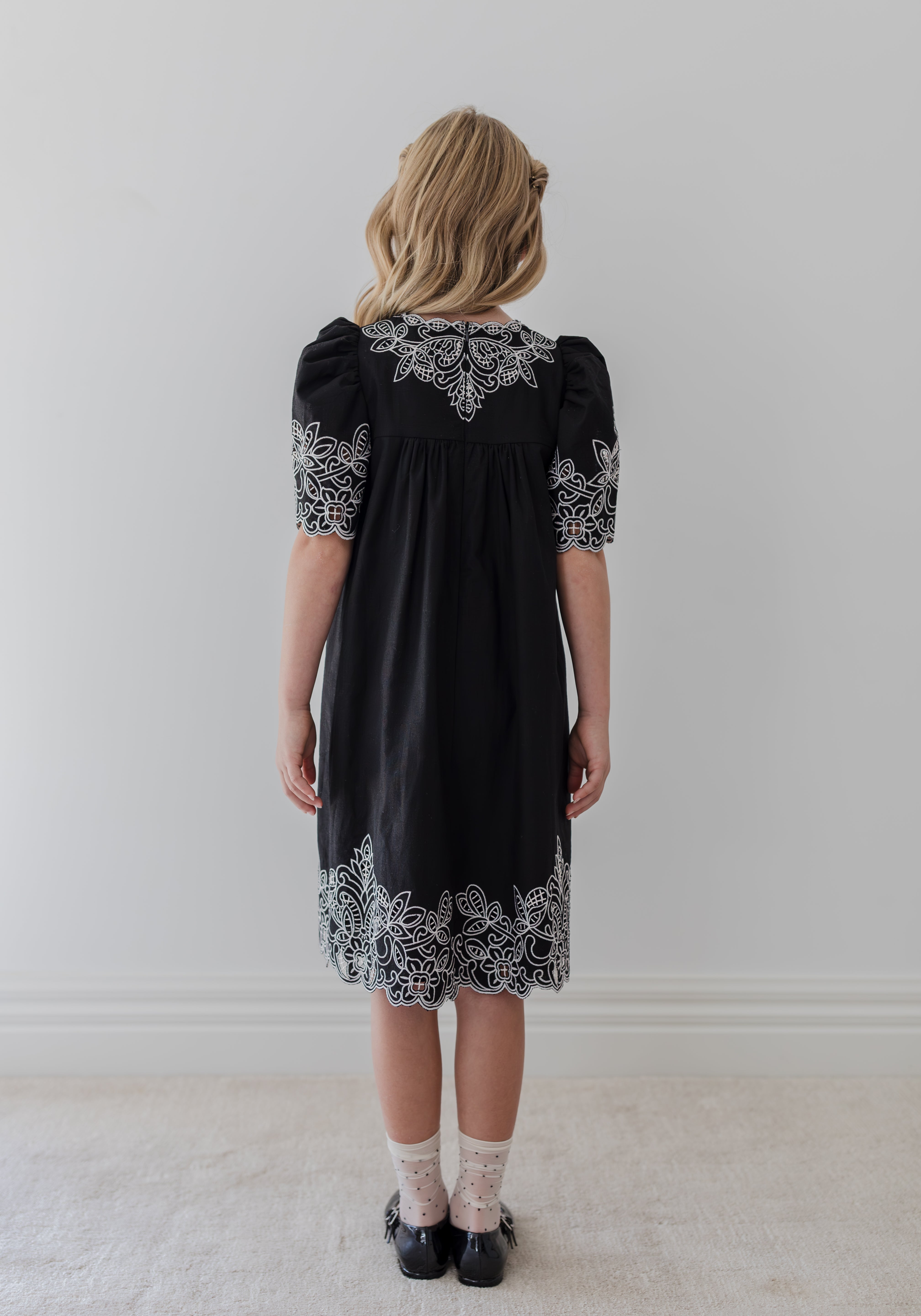 PETITE AMALIE CUT OUT LINEN COTTON DRESS (3-12Y) Klade Children's Boutique PETITE AMALIE CUT OUT LINEN COTTON DRESS (3-12Y) Klade Children's Boutique