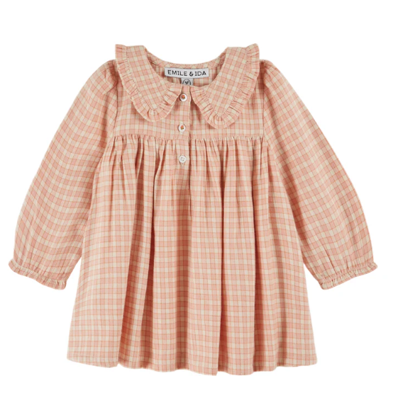 EMILIE & IDA TOURNE QUI ROBE (18M-12A)