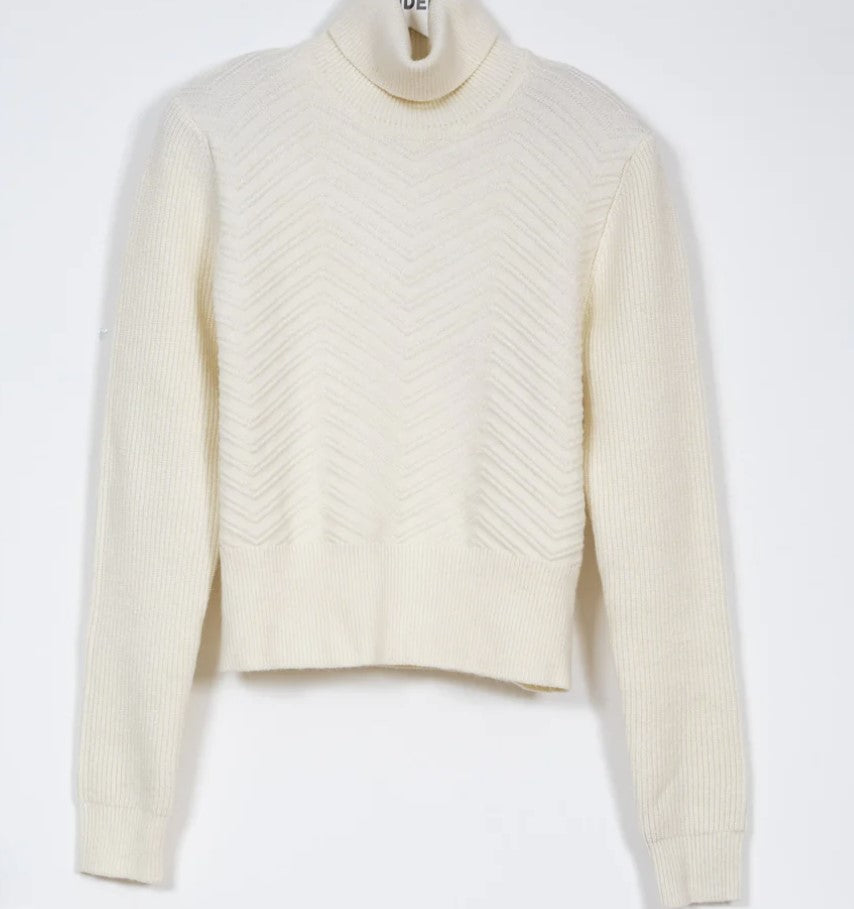 INDEE TURTLE NECK KNIT SWEATER(10-L)