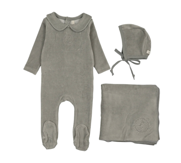 LILETTE VELOUR CREST EMBLEM LAYETTE SET (3M-6M)