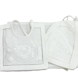 BLANC BABY HEART BIB & BONNET (NB)