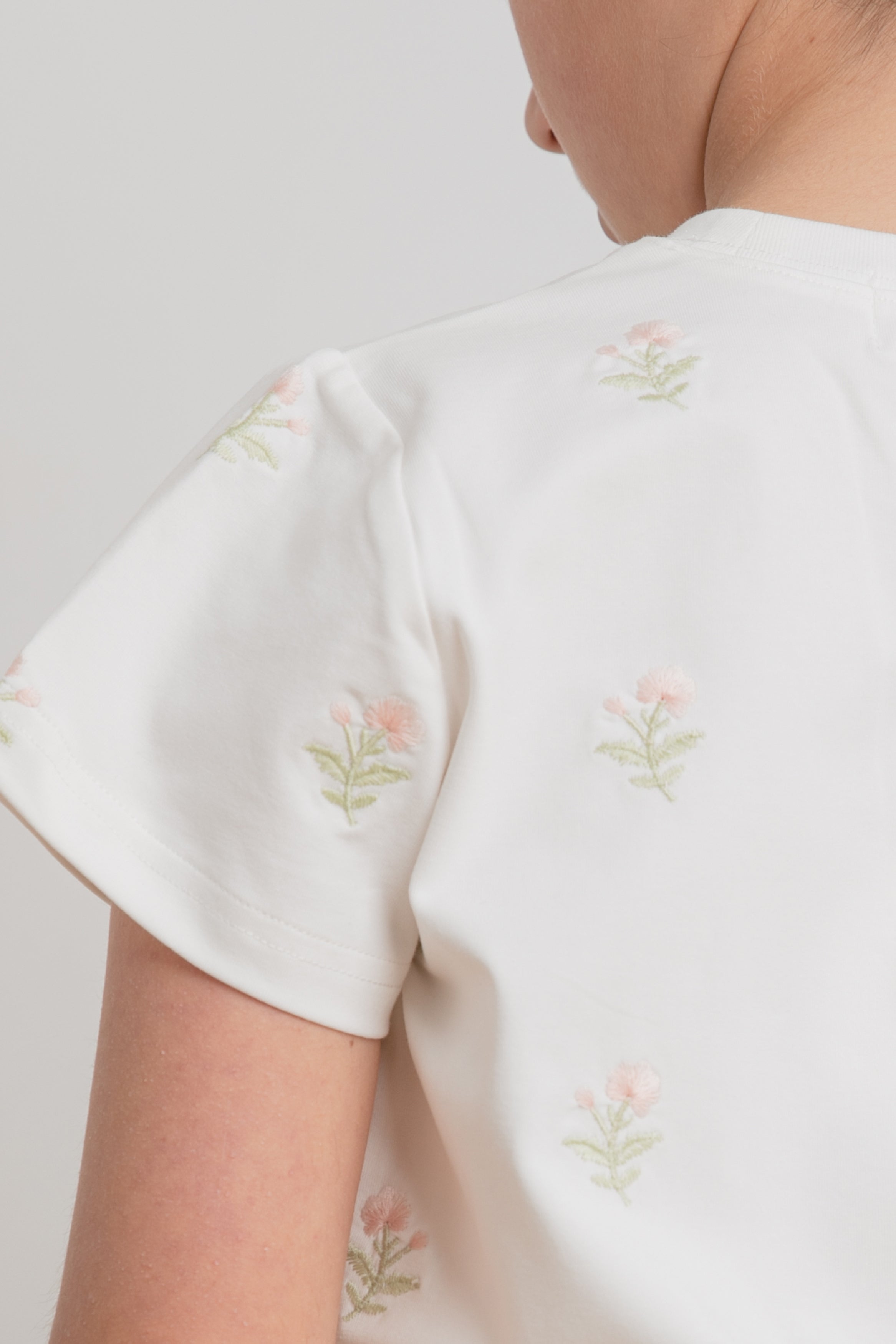 PETITE AMALIE ROSE EMBROIDERED TSHIRT (3Y-16Y)